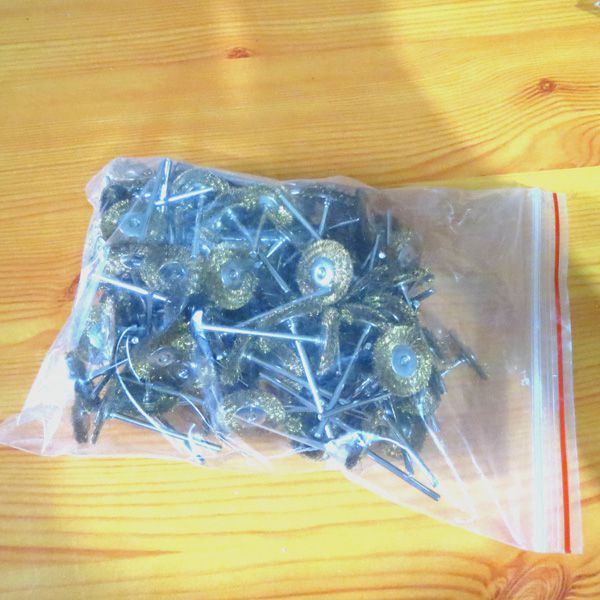 銅鋼刷